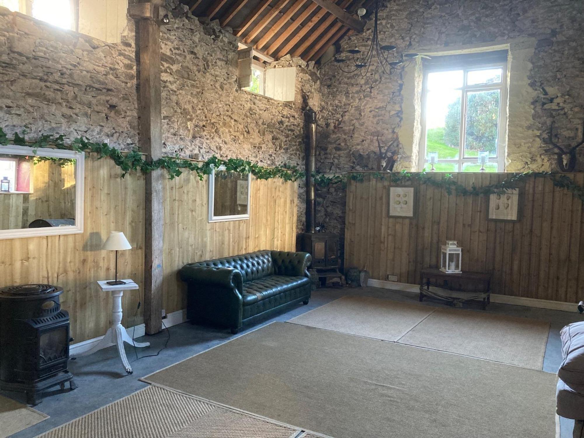 Penbedw Uchaf Estate - Rural Retreats, Tennis 莫尔德 外观 照片