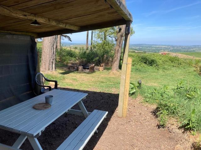 Penbedw Uchaf Estate - Rural Retreats, Tennis 莫尔德 外观 照片